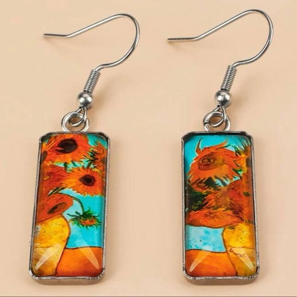 Jewelry - 🦋 3/$24 Orange floral print earrings / NWOT